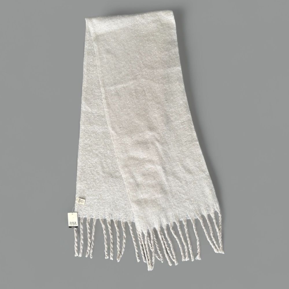 🎉5 for $45🎉NWT Ana Scarf One Size White